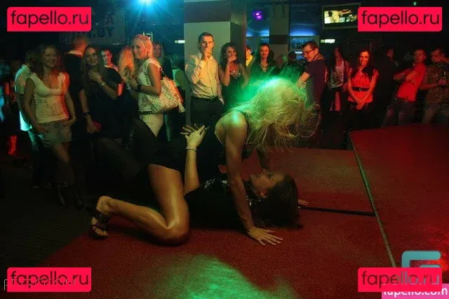 Polina Logunova Onlyfans Photo Gallery 