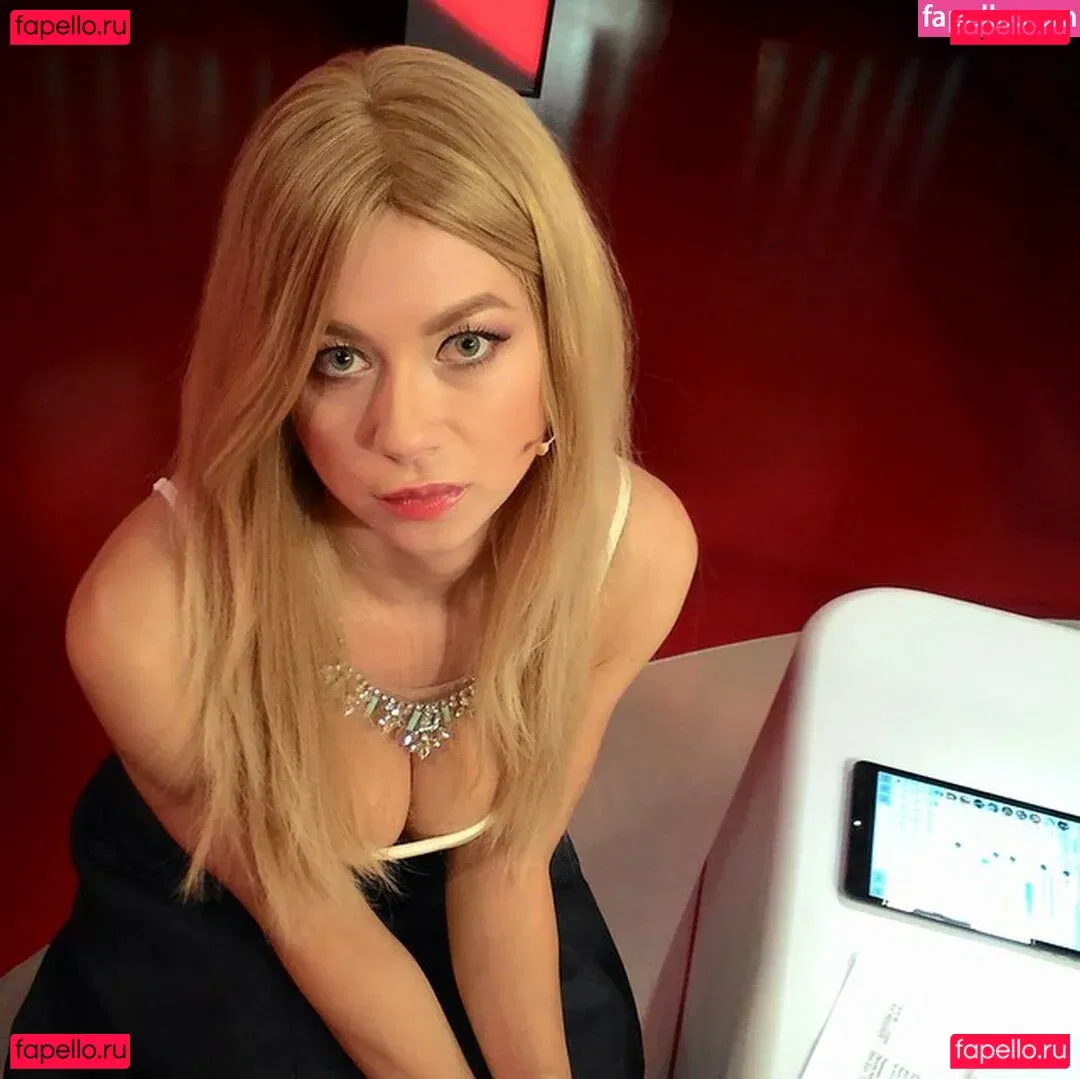 Polina Logunova Onlyfans Photo Gallery 