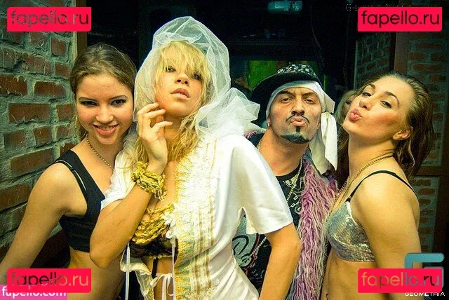 Polina Logunova Onlyfans Photo Gallery 