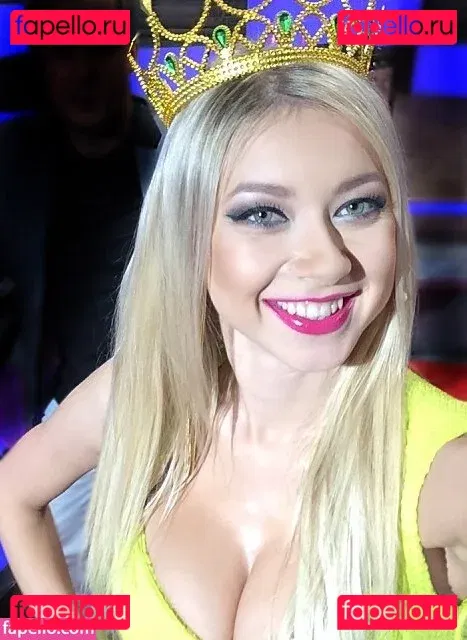 Polina Logunova Onlyfans Photo Gallery 