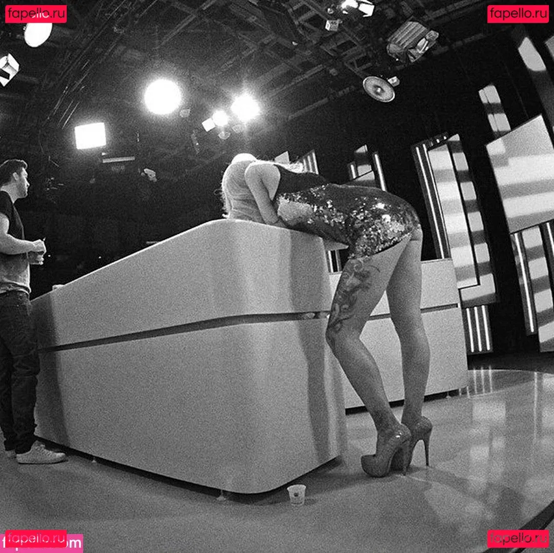 Polina Logunova Onlyfans Photo Gallery 