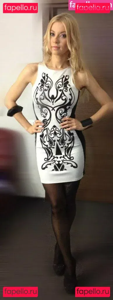 Polina Logunova Onlyfans Photo Gallery 