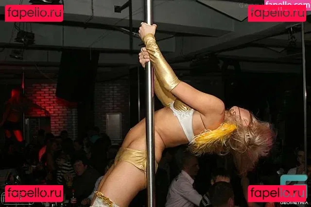 Polina Logunova Onlyfans Photo Gallery 