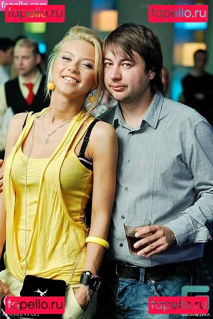 Polina Logunova Onlyfans Photo Gallery 