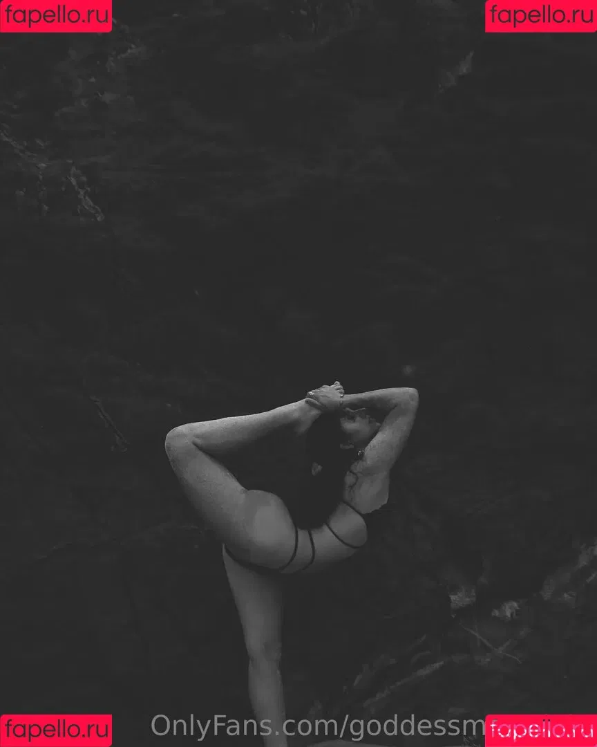 Goddessmaterial1 Onlyfans Photo Gallery 