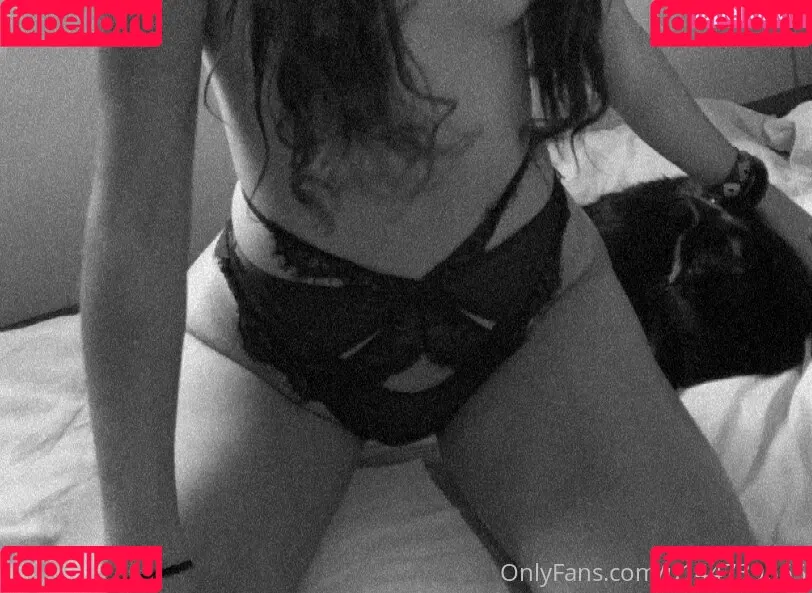 Goddessmaterial1 Onlyfans Photo Gallery 