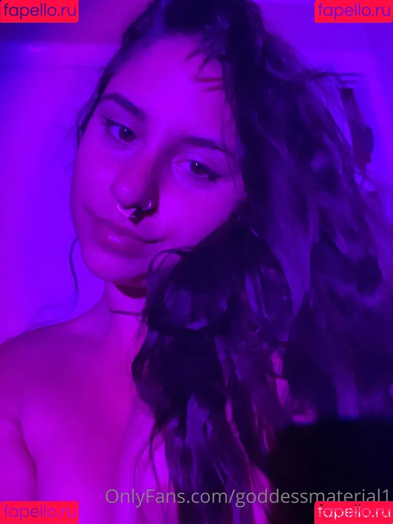 Goddessmaterial1 Onlyfans Photo Gallery 