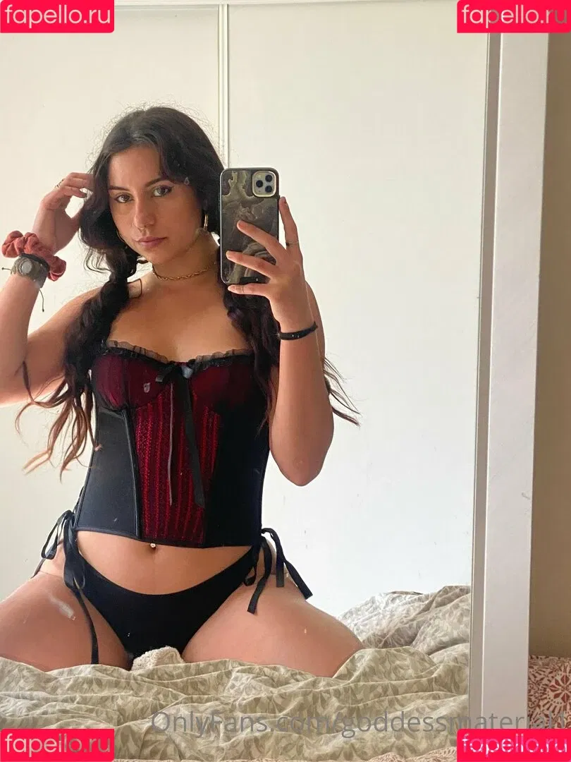 Goddessmaterial1 Onlyfans Photo Gallery 