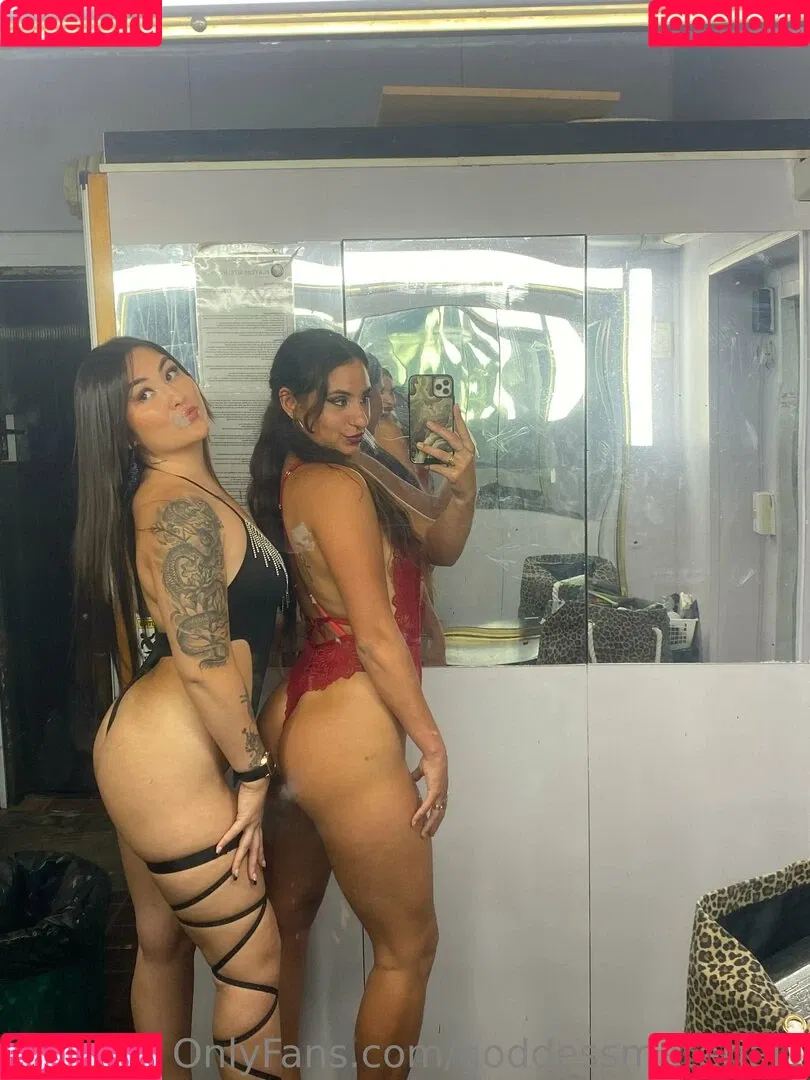 Goddessmaterial1 Onlyfans Photo Gallery 