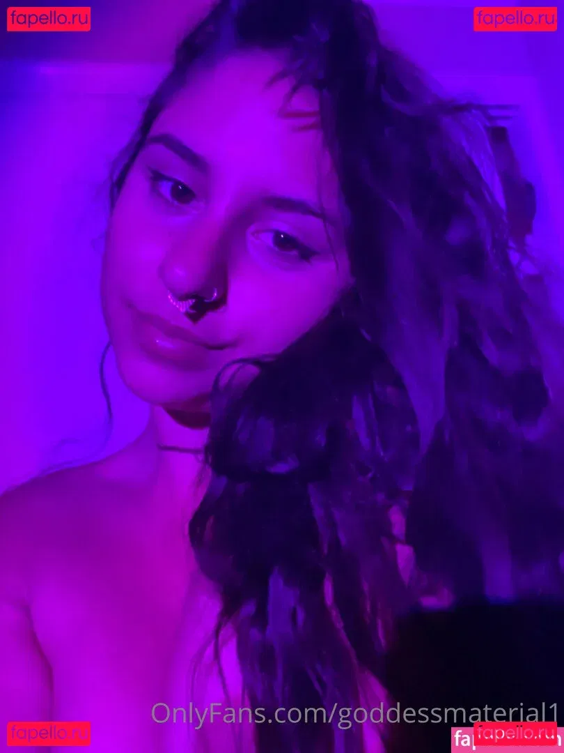 Goddessmaterial1 Onlyfans Photo Gallery 