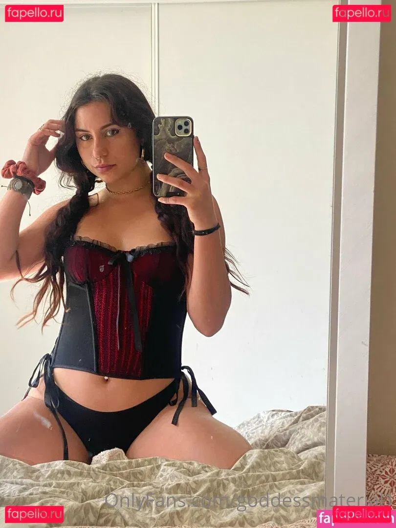Goddessmaterial1 Onlyfans Photo Gallery 