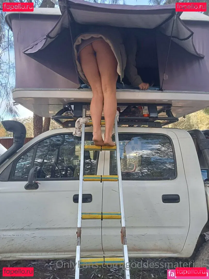 Goddessmaterial1 Onlyfans Photo Gallery 