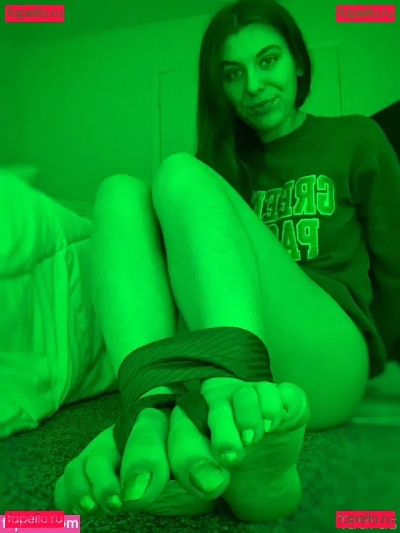 tastytaurustoes Onlyfans Photo Gallery 