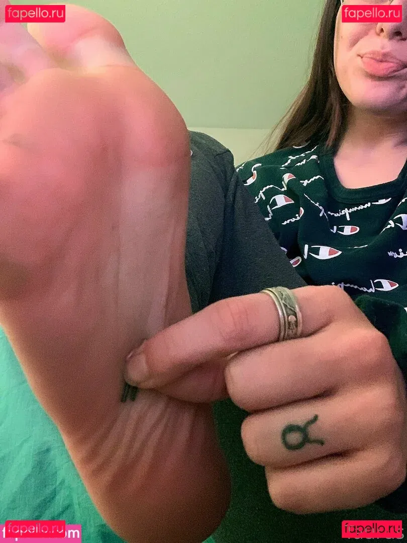 tastytaurustoes Onlyfans Photo Gallery 