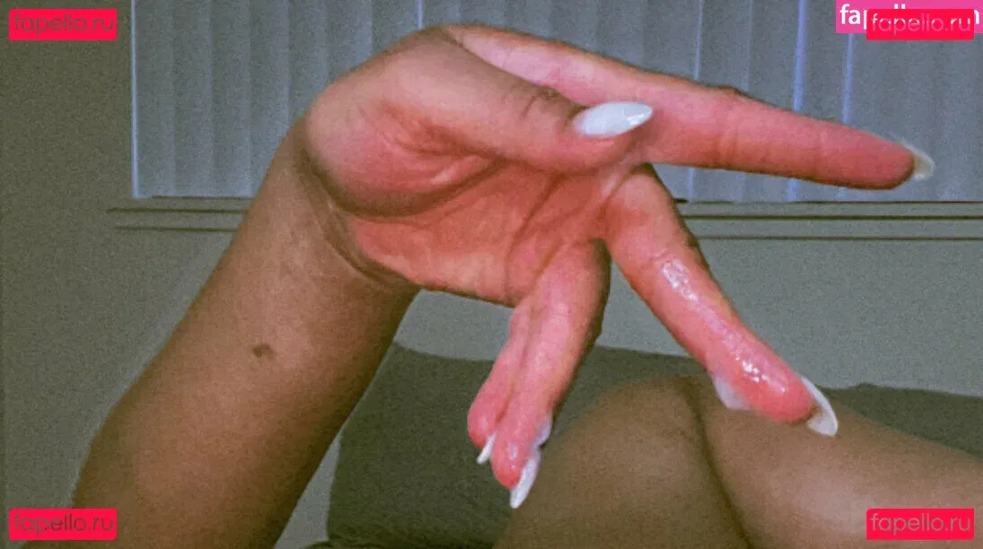 leilablake Onlyfans Photo Gallery 