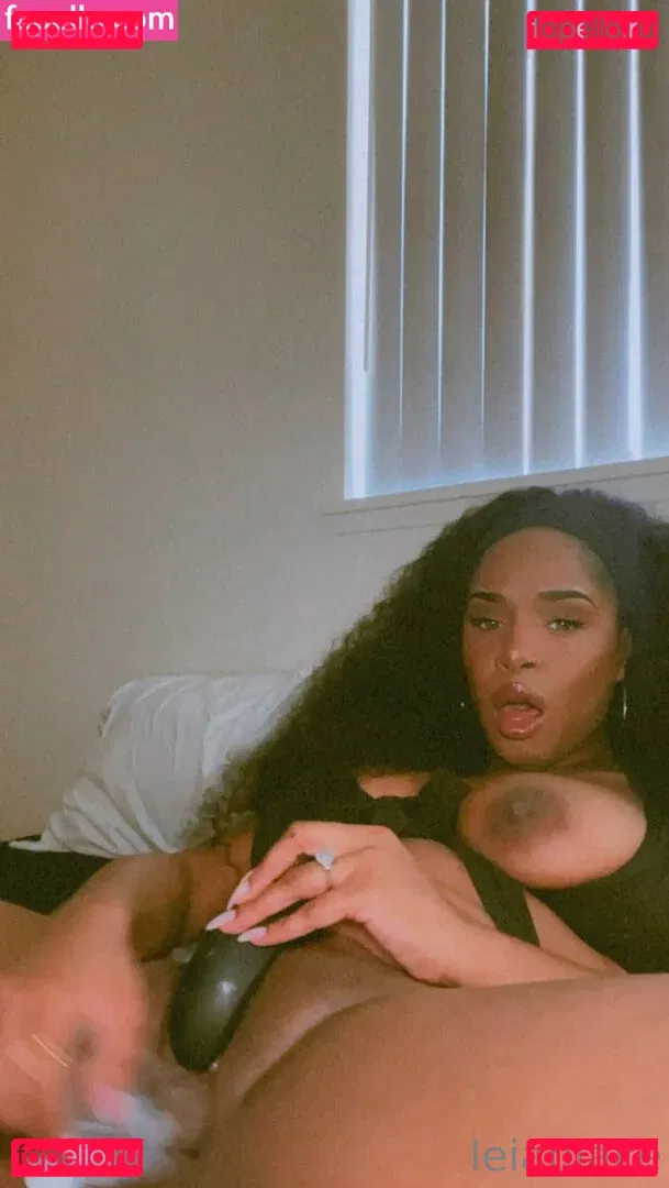 leilablake Onlyfans Photo Gallery 