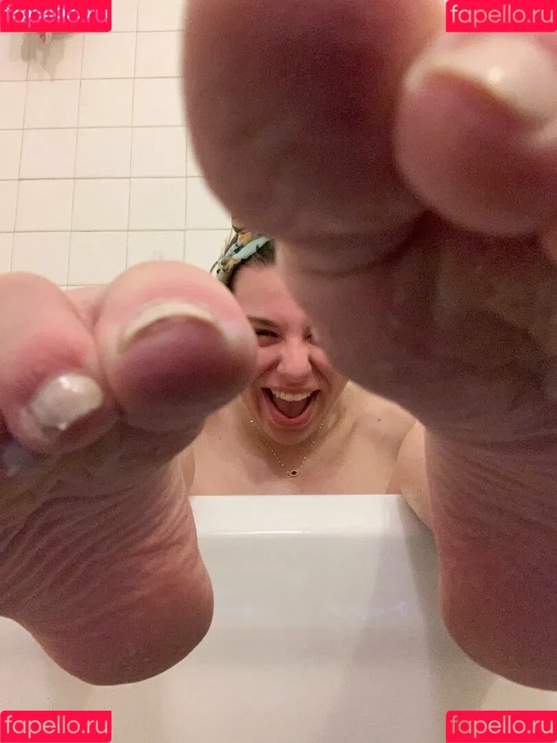 tastytaurustoes Onlyfans Photo Gallery 