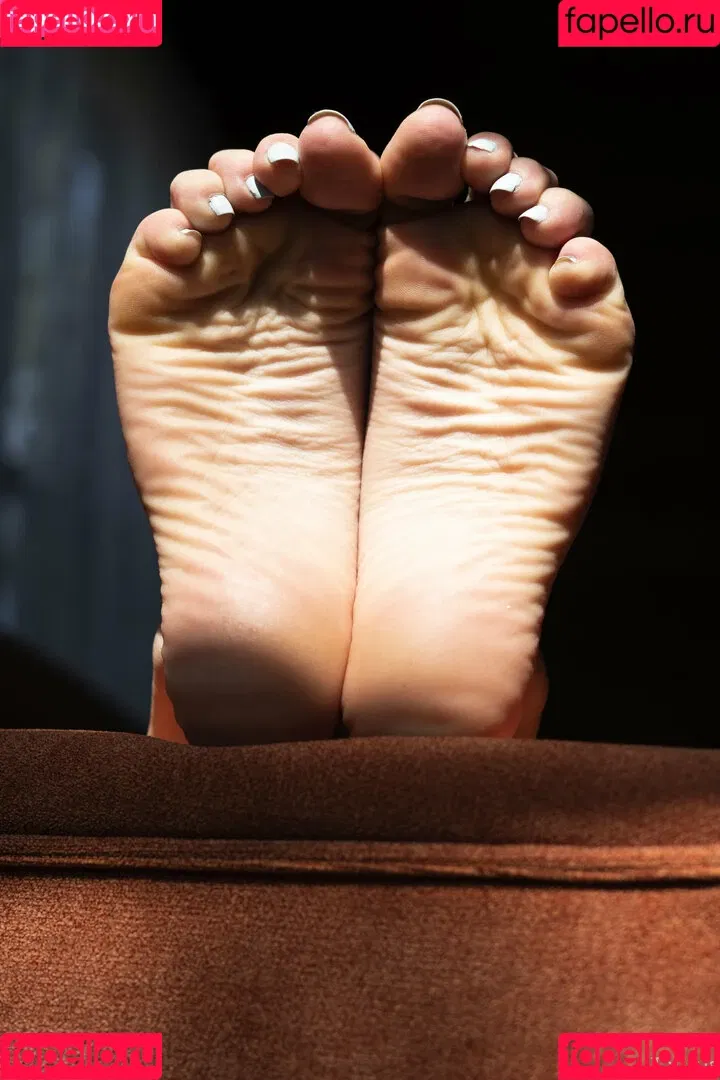 tastytaurustoes Onlyfans Photo Gallery 