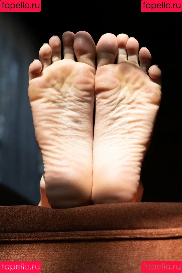 tastytaurustoes Onlyfans Photo Gallery 