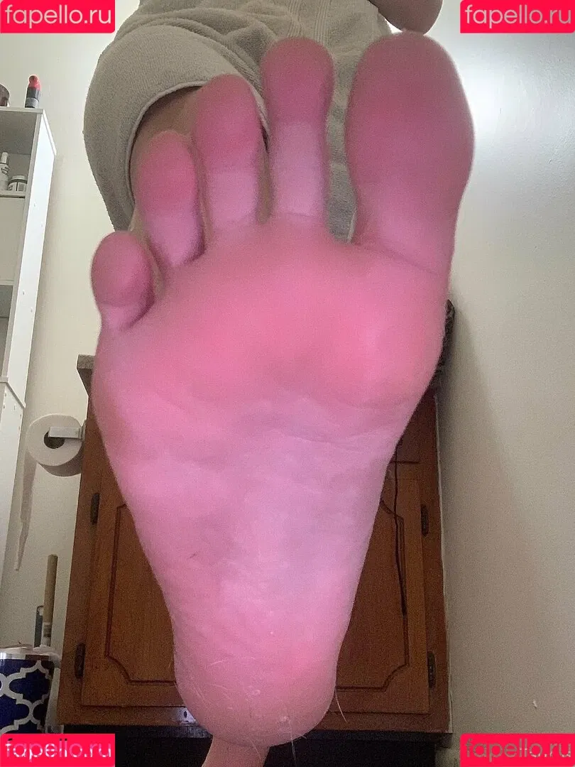 tastytaurustoes Onlyfans Photo Gallery 