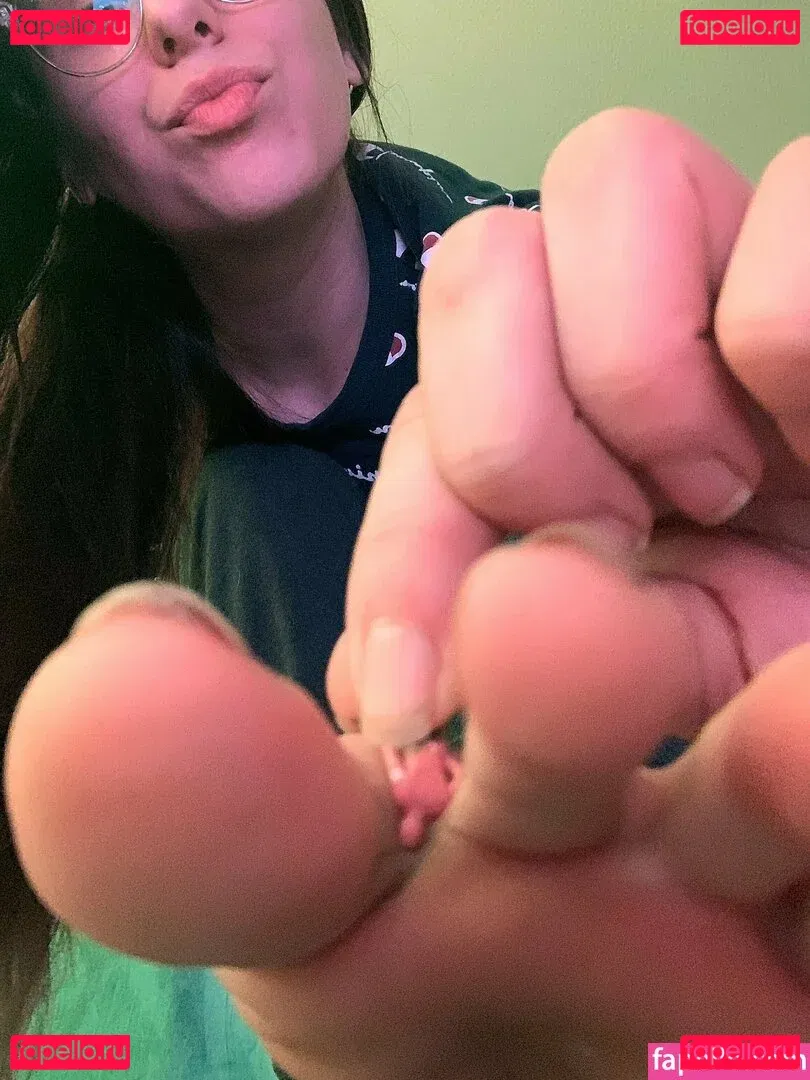 tastytaurustoes Onlyfans Photo Gallery 