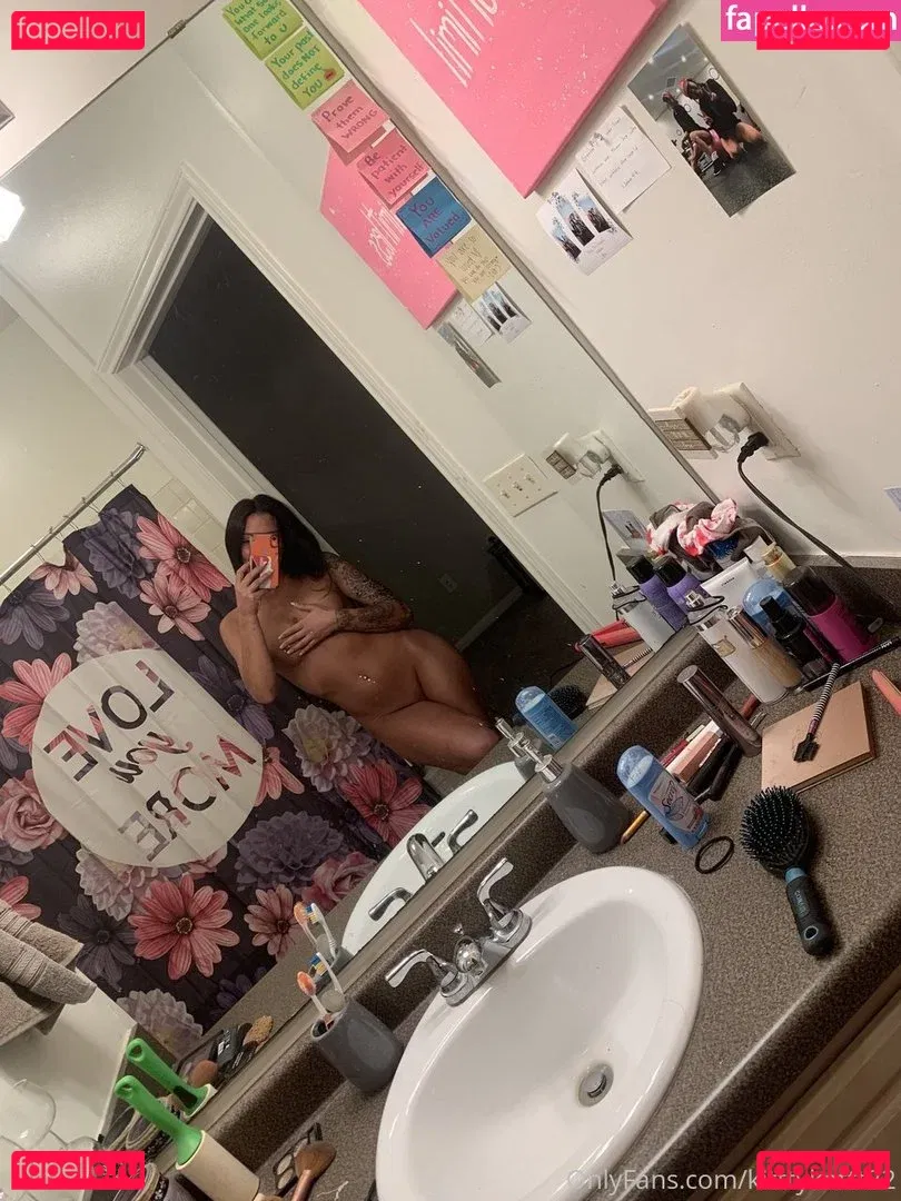 kitttykattt22 Onlyfans Photo Gallery 