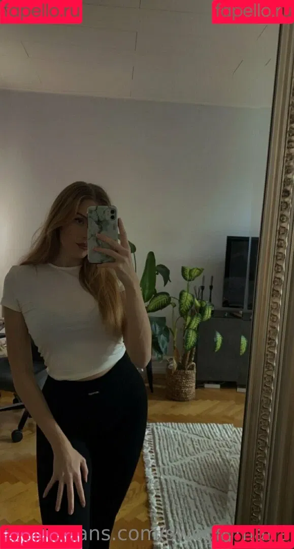 swegirlmafia Onlyfans Photo Gallery 