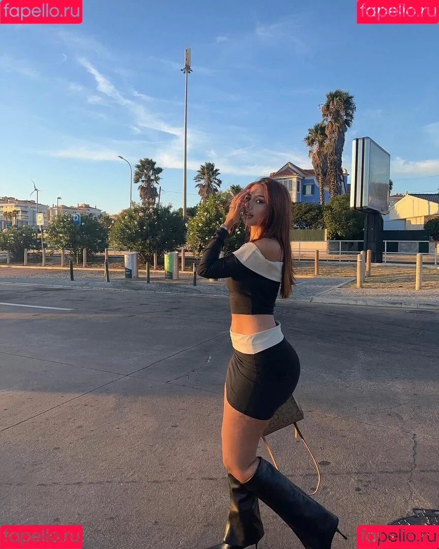 laurgmzz Onlyfans Photo Gallery 
