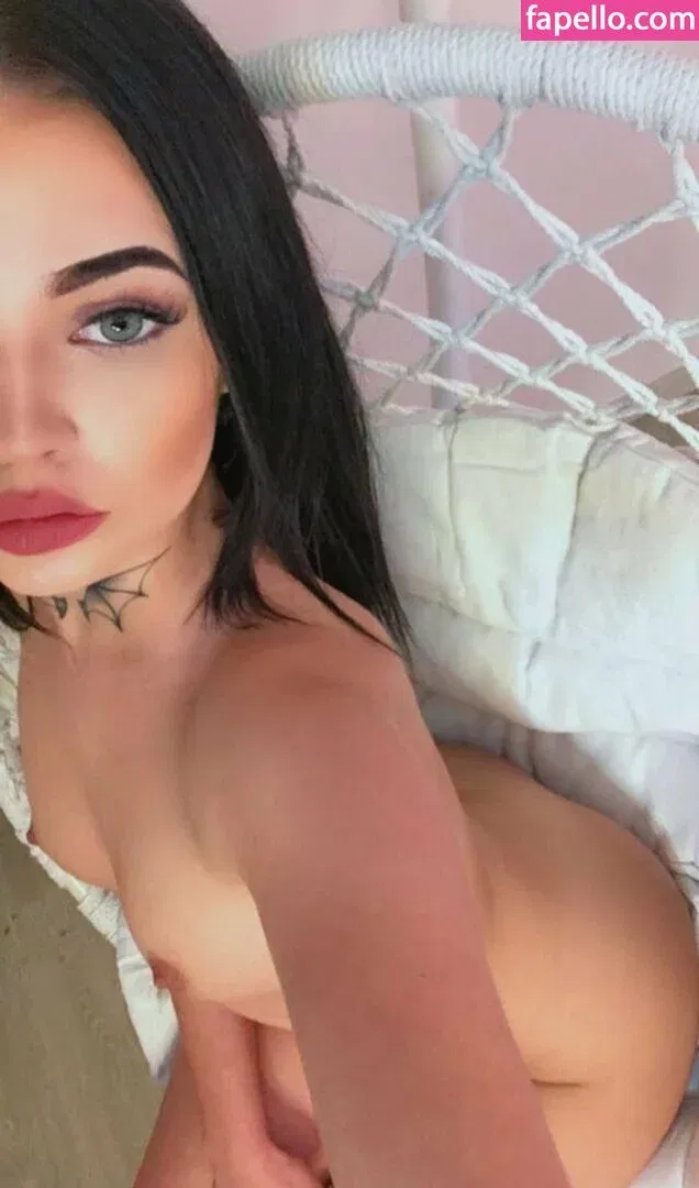 Chloe Heart Onlyfans Photo Gallery 