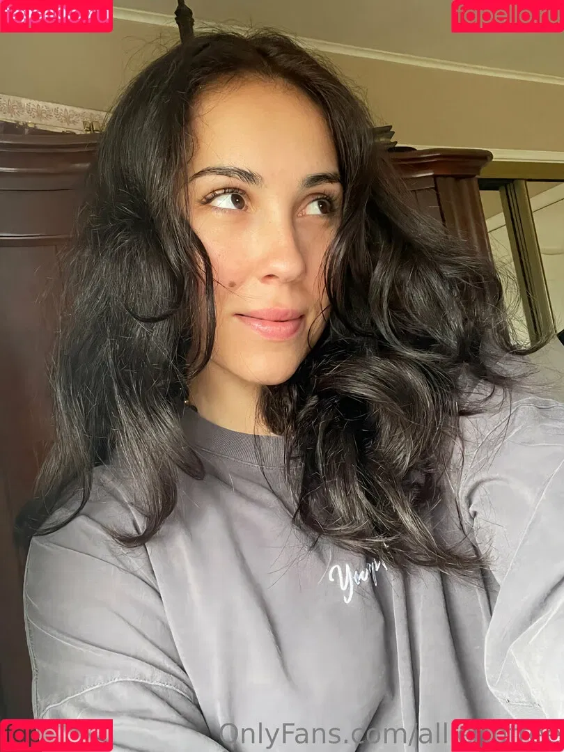 alliehbfree Onlyfans Photo Gallery 