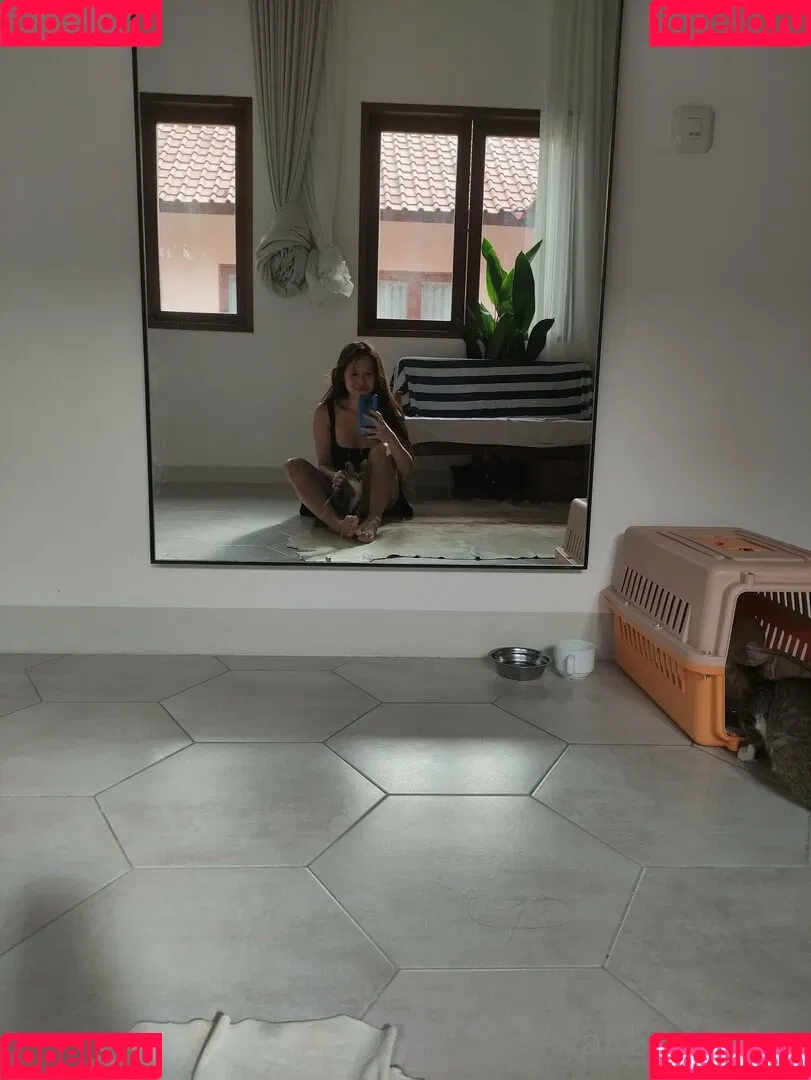 Aya Kensington Onlyfans Photo Gallery 