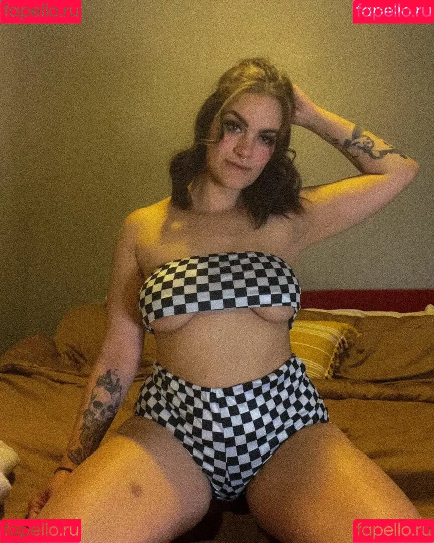 bobbisprettypalace Onlyfans Photo Gallery 