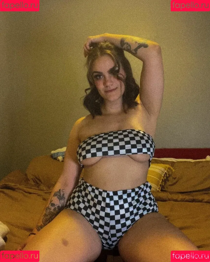 bobbisprettypalace Onlyfans Photo Gallery 