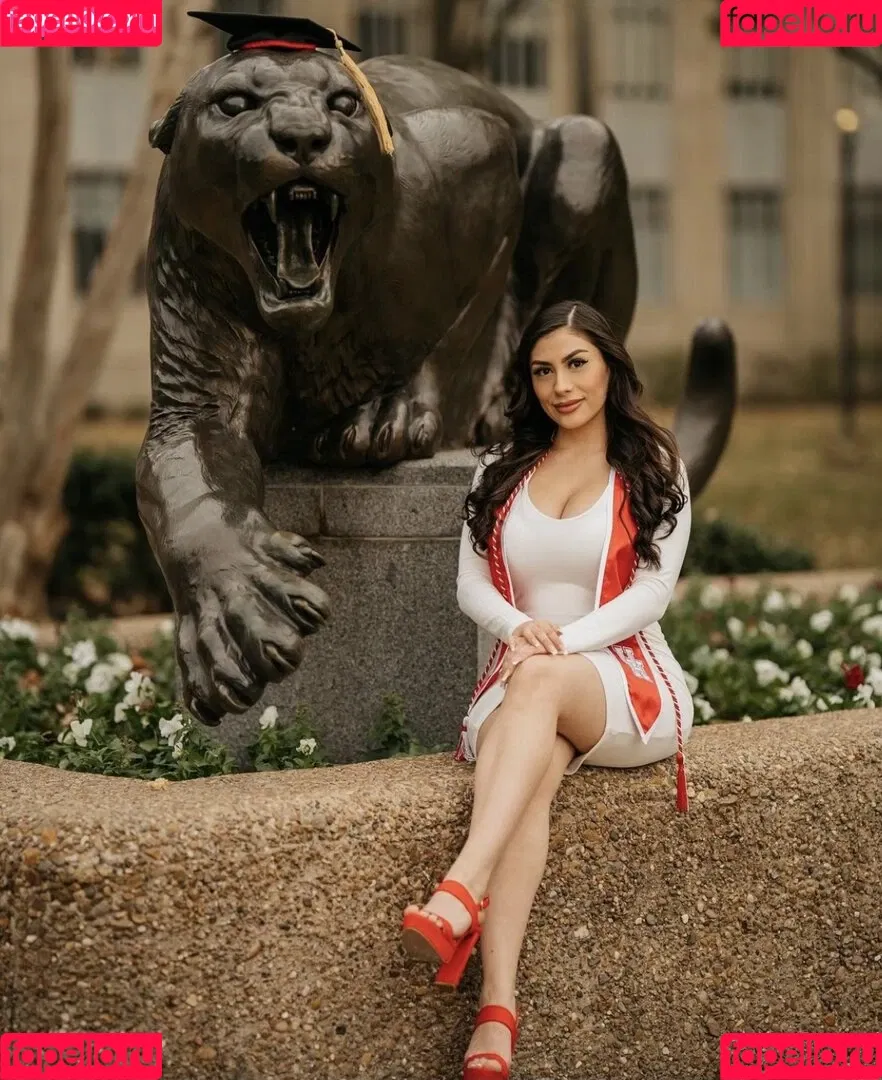 Michelle Balderrama Onlyfans Photo Gallery 