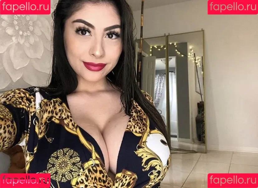 Michelle Balderrama Onlyfans Photo Gallery 