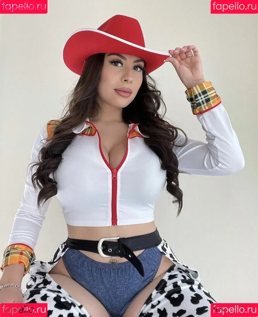 Michelle Balderrama Onlyfans Photo Gallery 