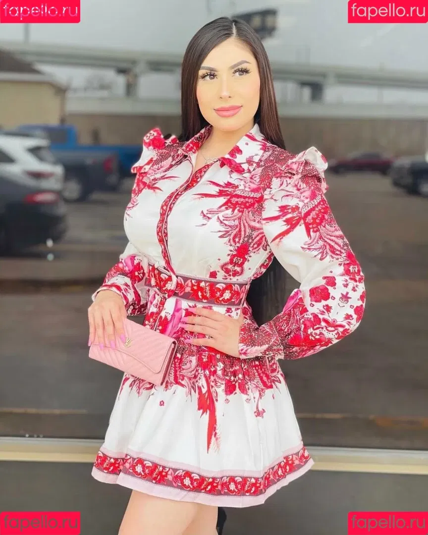Michelle Balderrama Onlyfans Photo Gallery 