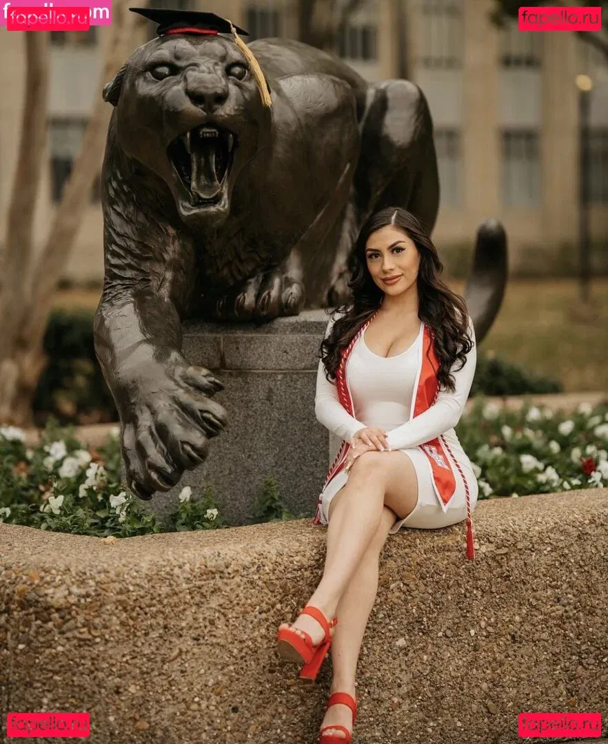 Michelle Balderrama Onlyfans Photo Gallery 