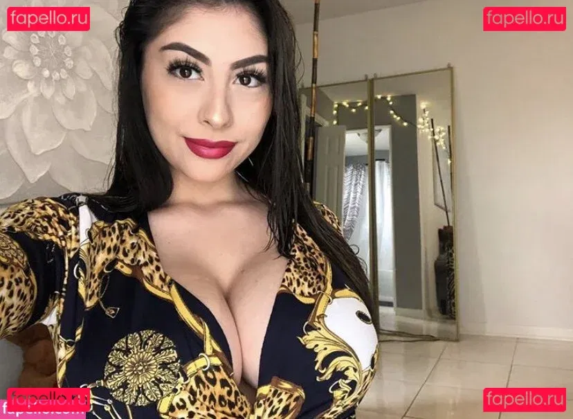 Michelle Balderrama Onlyfans Photo Gallery 