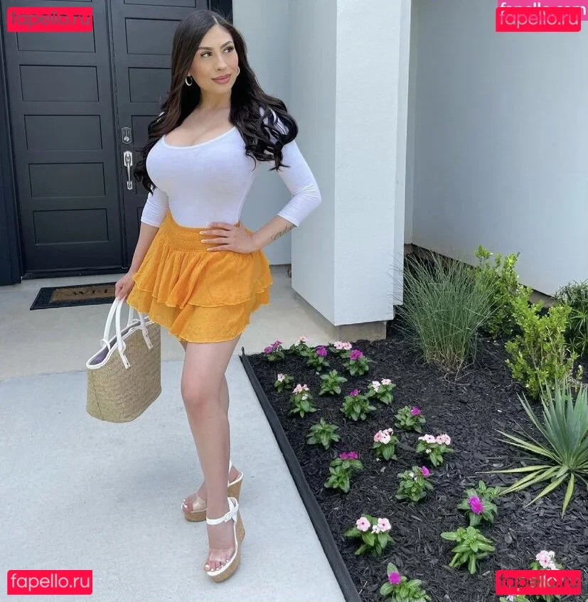 Michelle Balderrama Onlyfans Photo Gallery 