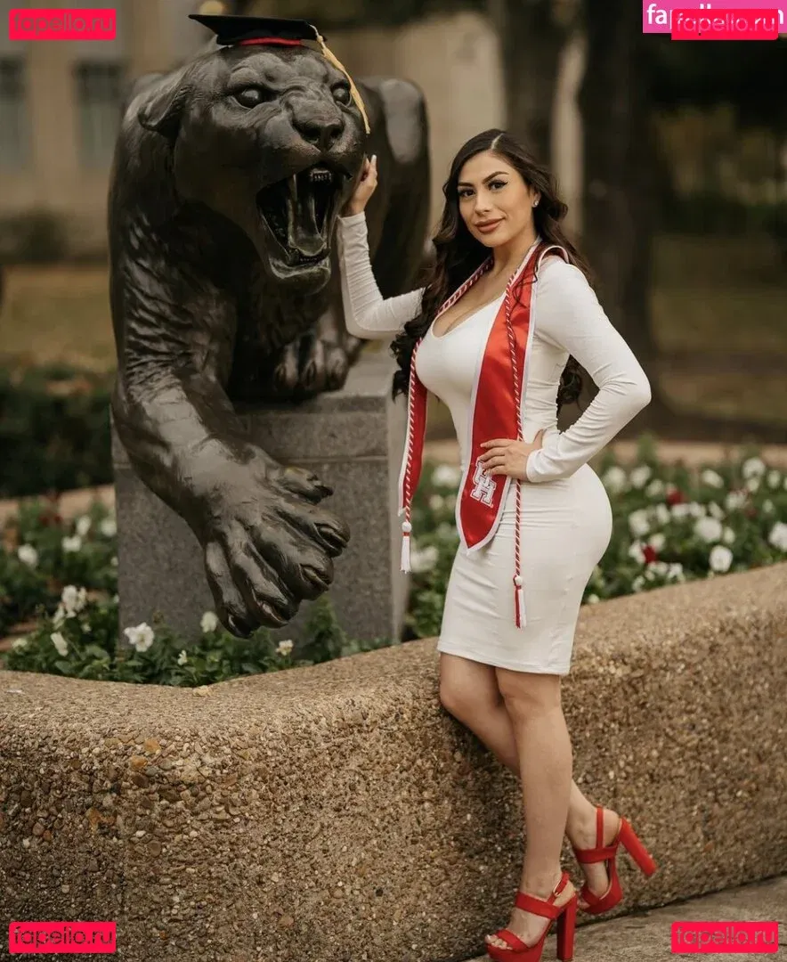 Michelle Balderrama Onlyfans Photo Gallery 