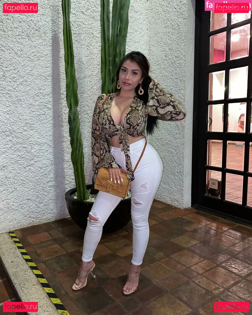 Michelle Balderrama Onlyfans Photo Gallery 