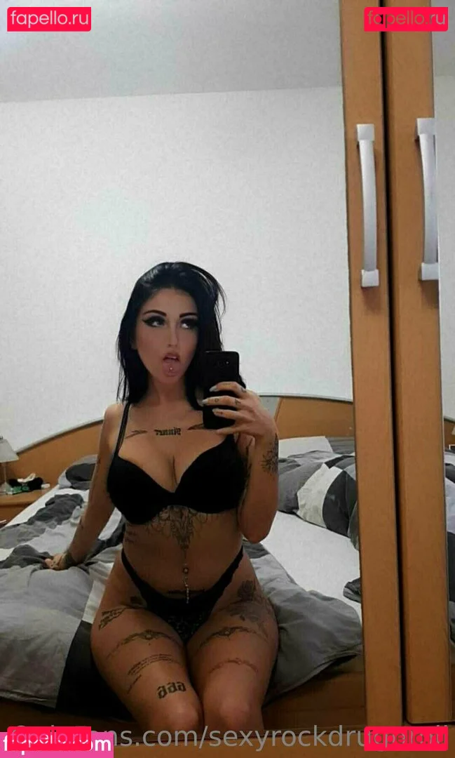 sexyrockdrugnroll Onlyfans Photo Gallery 