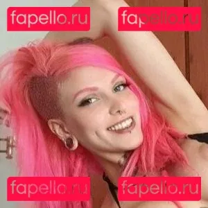 Qween Goddess Onlyfans Photo Gallery 