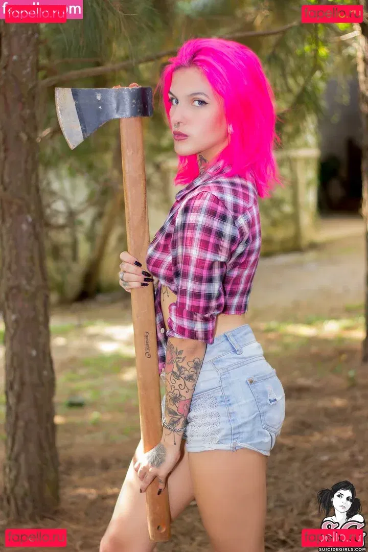 Qween Goddess Onlyfans Photo Gallery 