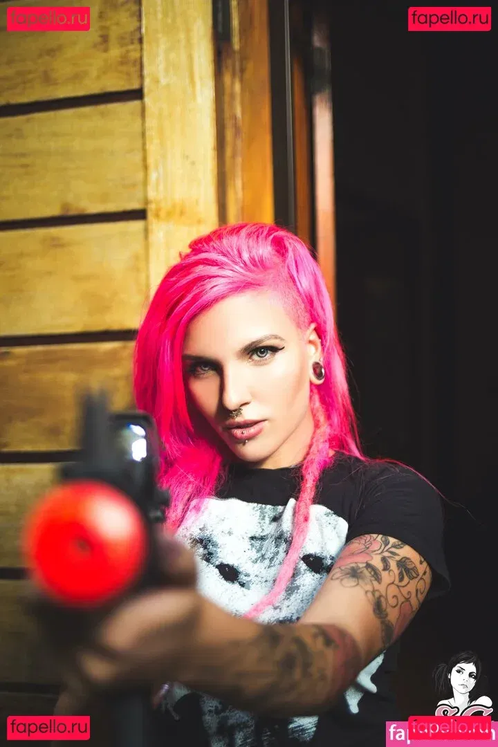 Qween Goddess Onlyfans Photo Gallery 