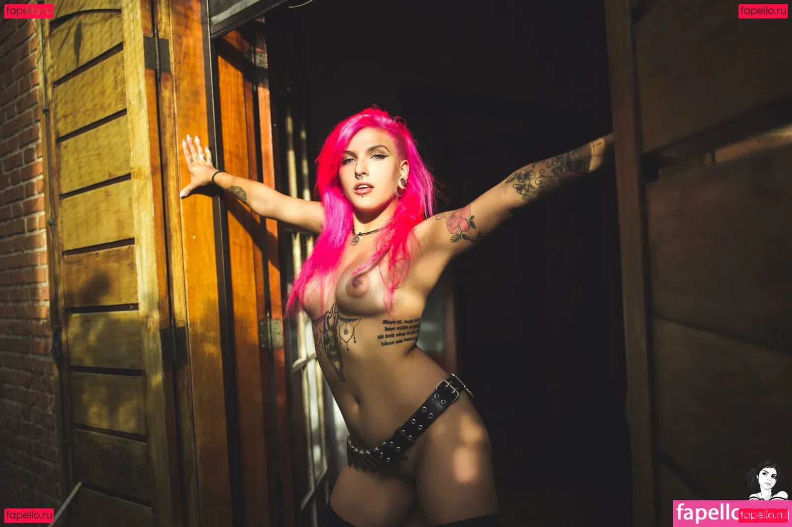 Qween Goddess Onlyfans Photo Gallery 