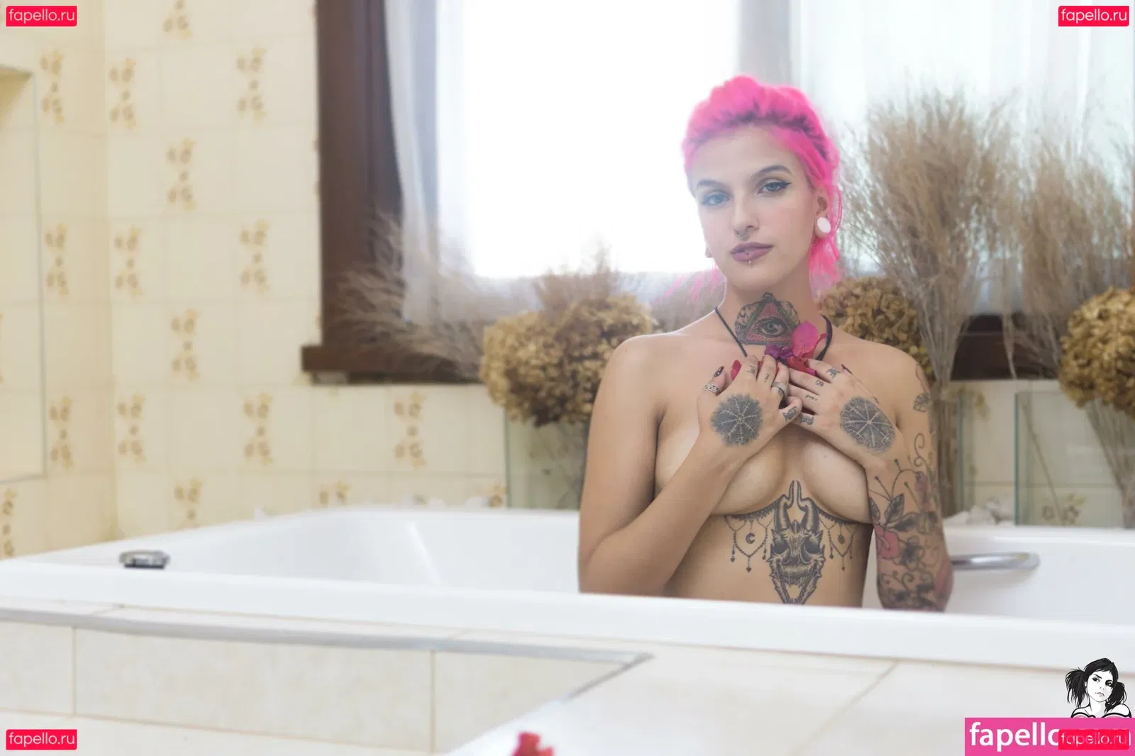 Qween Goddess Onlyfans Photo Gallery 