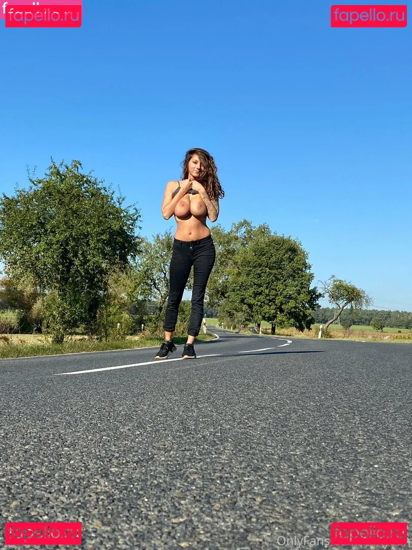 KaitySun Onlyfans Photo Gallery 