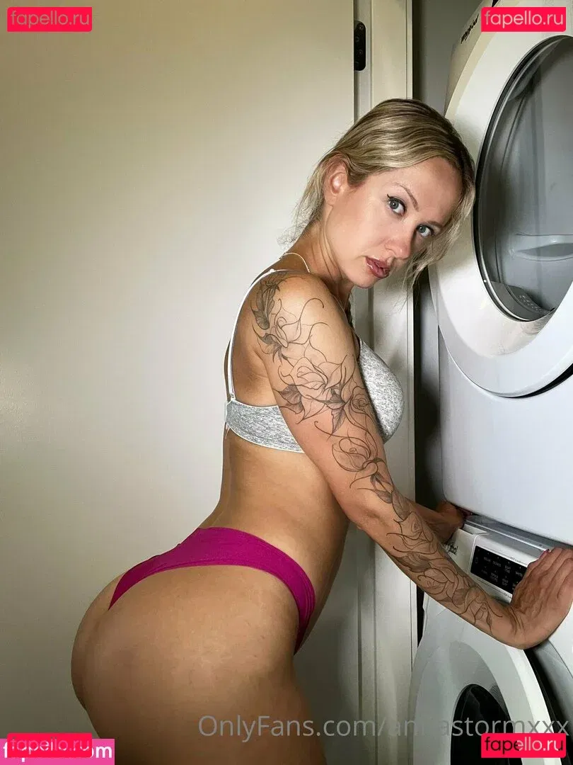annastormxxx Onlyfans Photo Gallery 